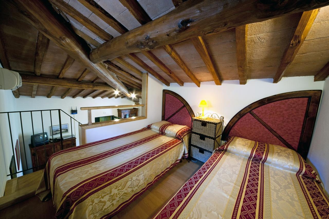 Podere Oliveta Поджибонси Экстерьер фото